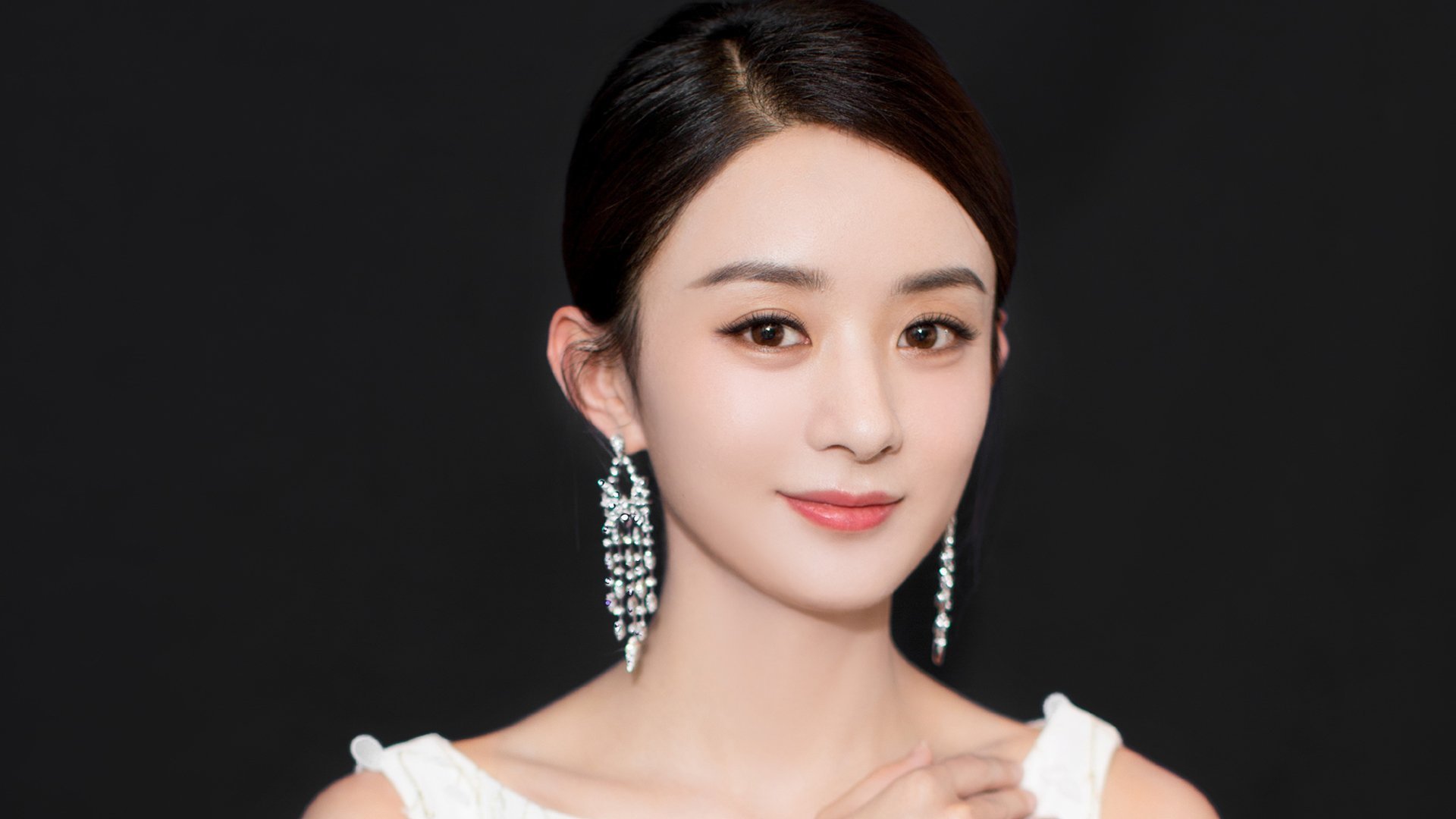 世俱杯足球赛事在线直播-库里助力勇士五冠王：开启“水花兄弟”黄金时代！，勇士库里经典比赛