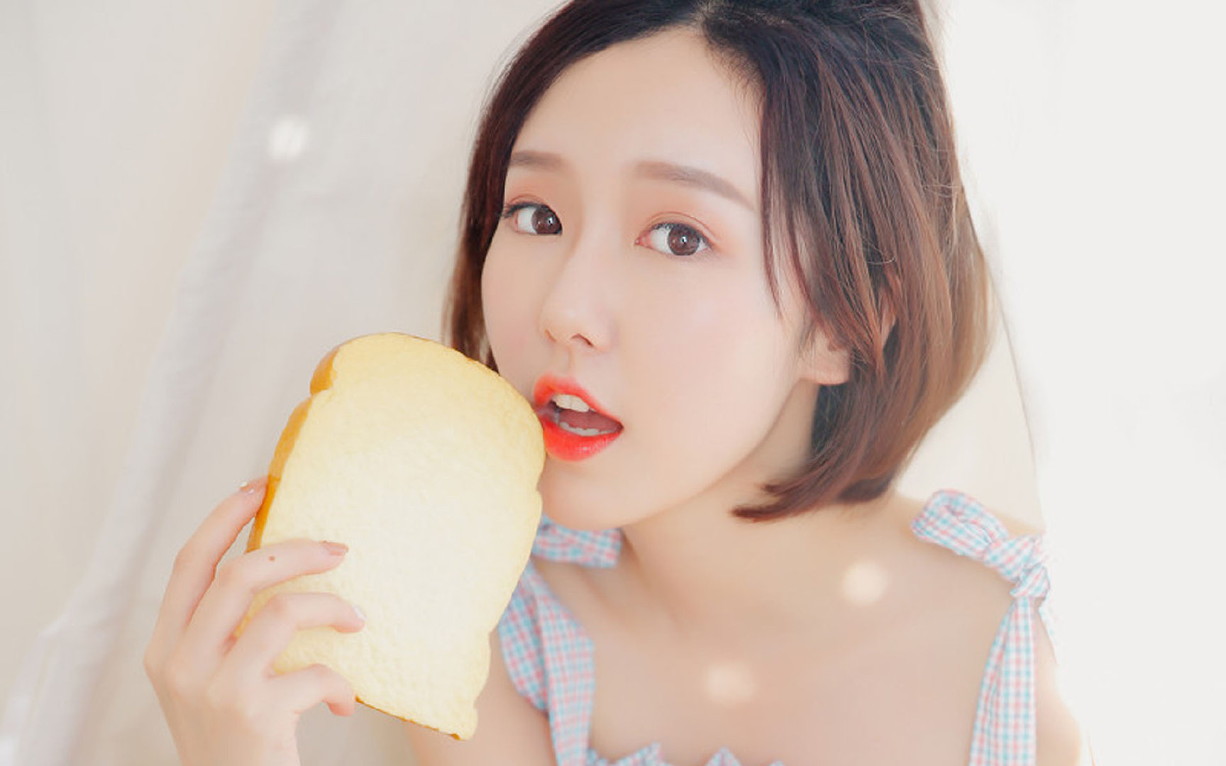 德甲裁判新规解读与争议,德甲现场